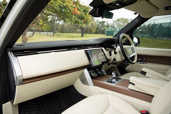 2022 Land Rover Range Rover D350 HSE L460