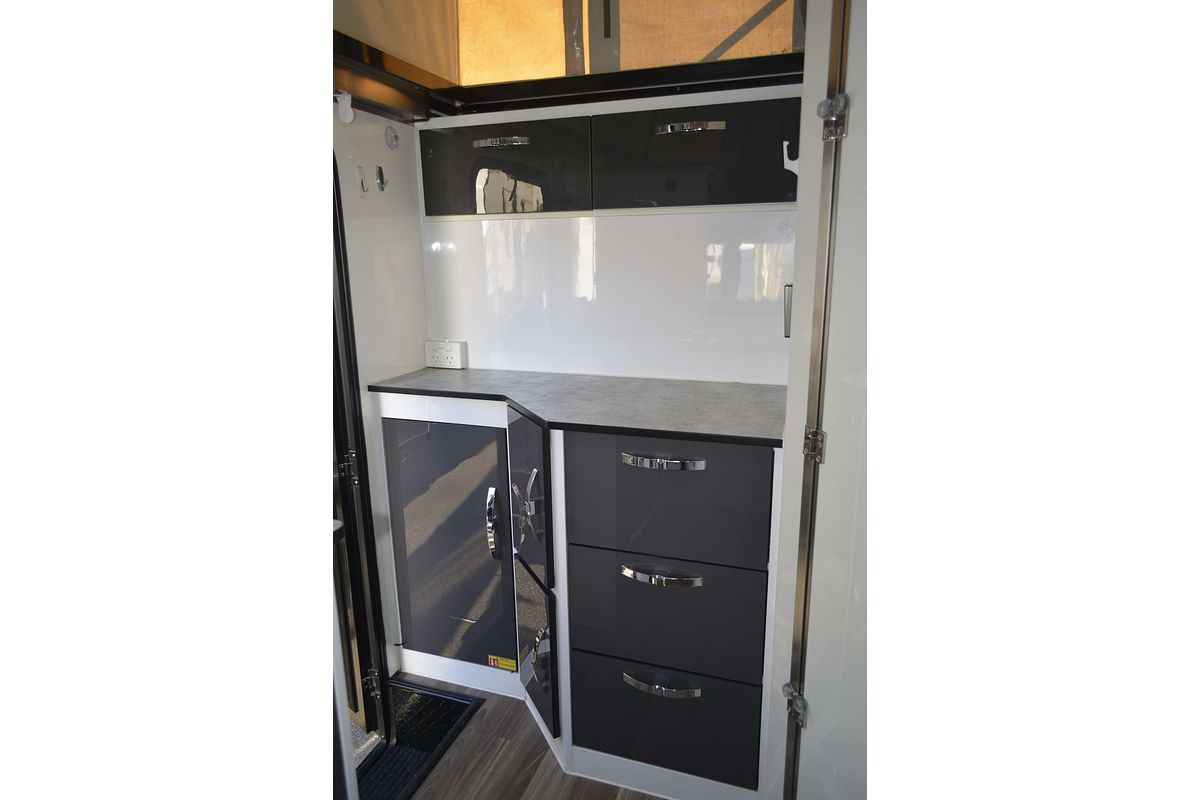 2020 Austrack Campers Tanami X 13