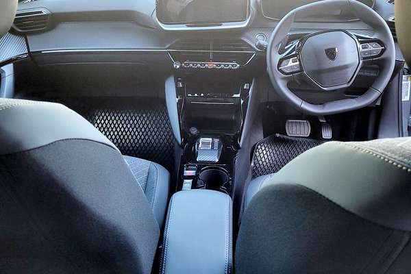 2024 Peugeot 2008 Allure e-DCS Hybrid P24 MY25