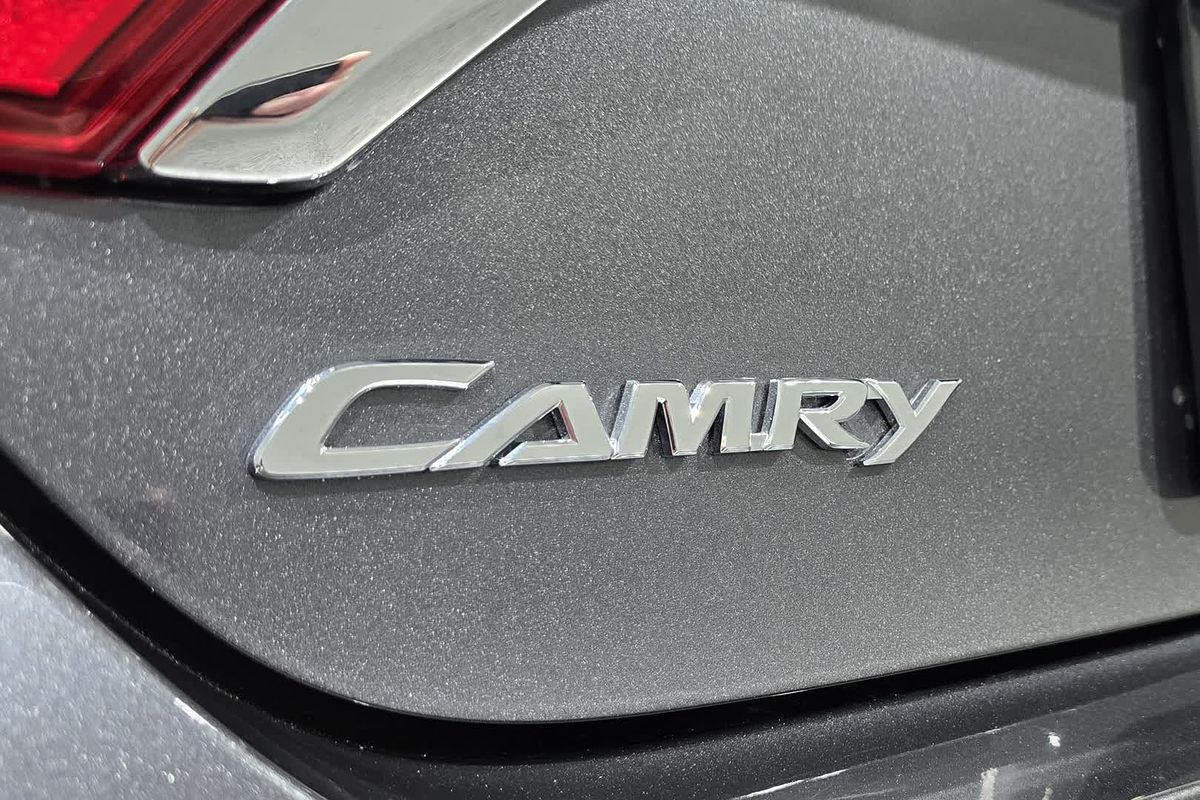 2017 Toyota Camry Camry L4 Atara SX 2.5L Petrol Automatic Sedan ASV50R