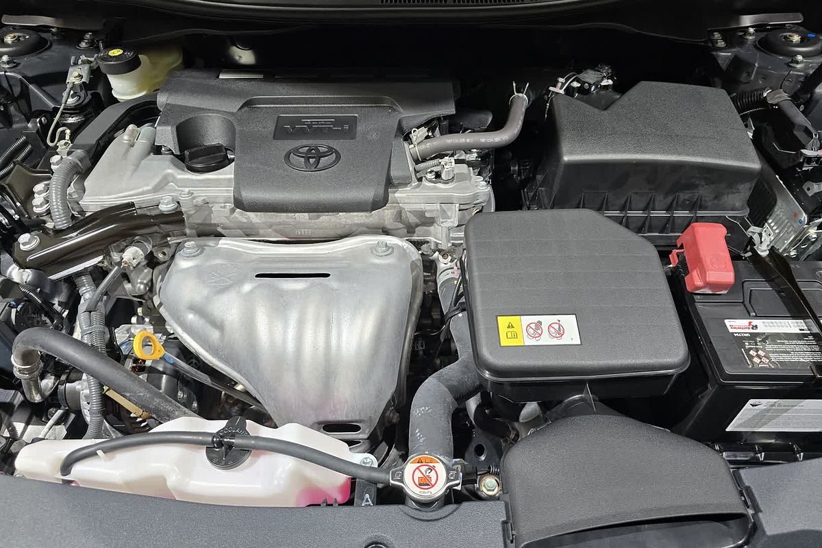 2017 Toyota Camry Camry L4 Atara SX 2.5L Petrol Automatic Sedan ASV50R