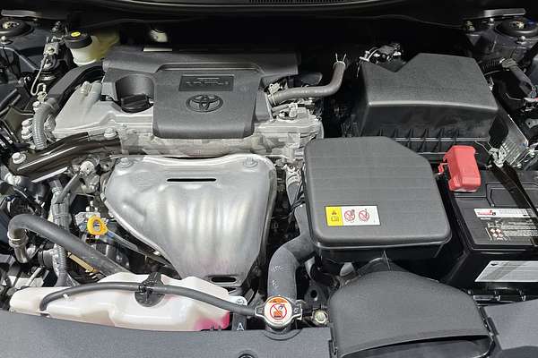 2017 Toyota Camry Camry L4 Atara SX 2.5L Petrol Automatic Sedan ASV50R