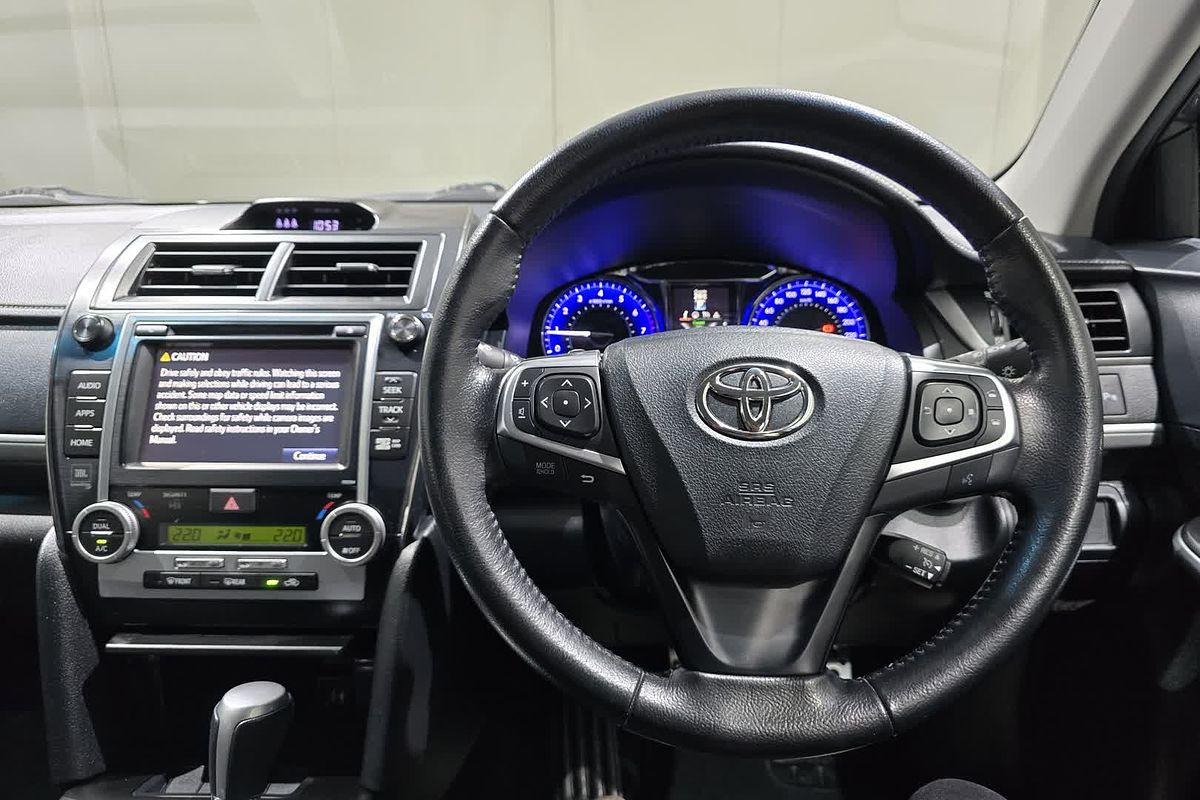2017 Toyota Camry Camry L4 Atara SX 2.5L Petrol Automatic Sedan ASV50R