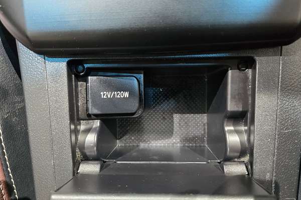 2017 Toyota Camry Camry L4 Atara SX 2.5L Petrol Automatic Sedan ASV50R