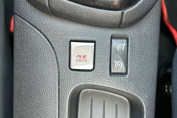 2016 Renault Clio GT IV B98