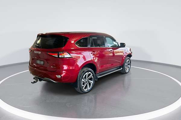 2022 Isuzu MU-X LS-T