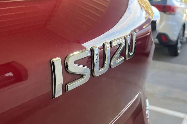 2022 Isuzu MU-X LS-T