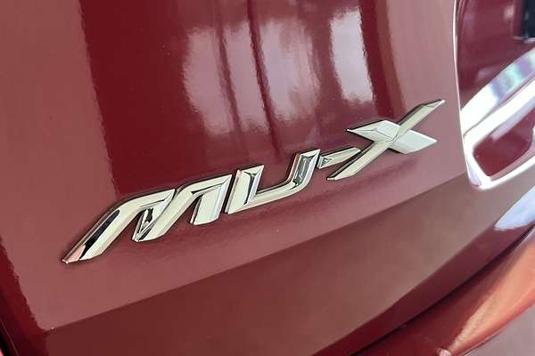 2022 Isuzu MU-X LS-T