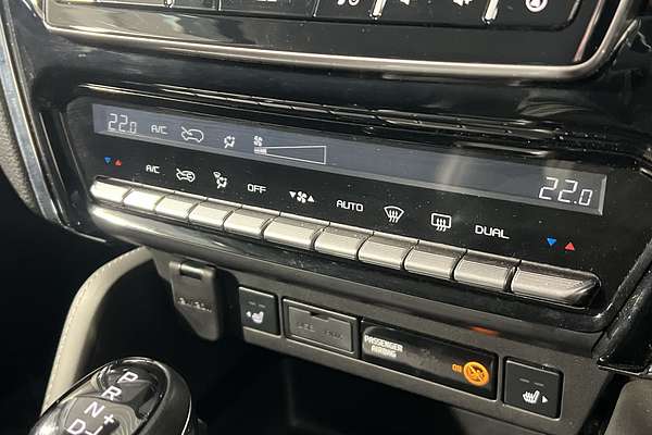 2022 Isuzu MU-X LS-T