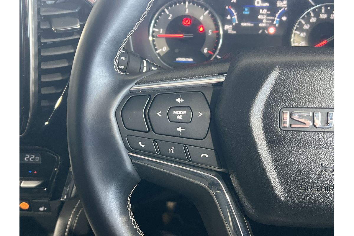 2022 Isuzu MU-X LS-T