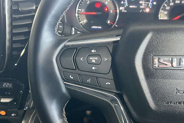 2022 Isuzu MU-X LS-T