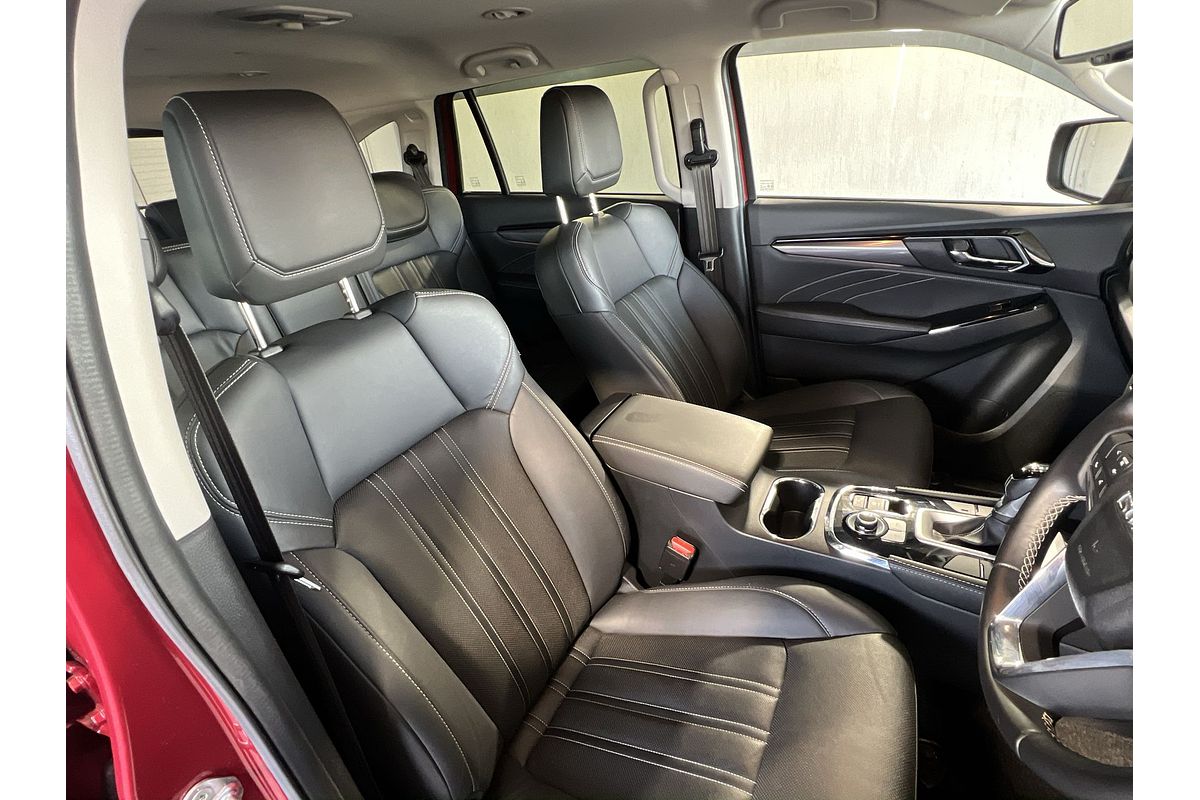 2022 Isuzu MU-X LS-T