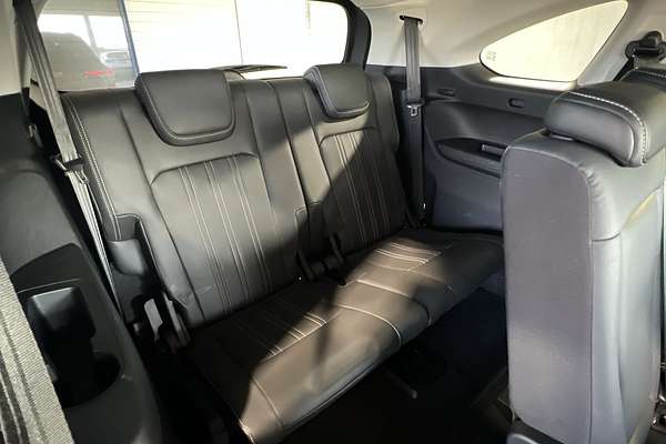 2022 Isuzu MU-X LS-T