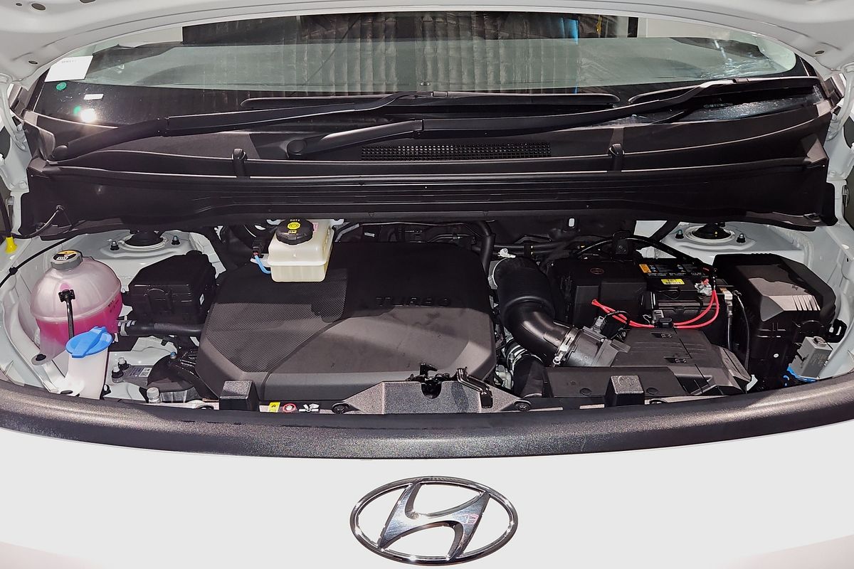 2024 Hyundai STARIA LOAD US4.V2