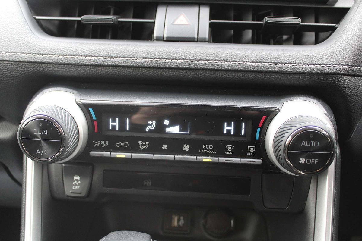 2024 Toyota RAV4 GXL AXAH52R