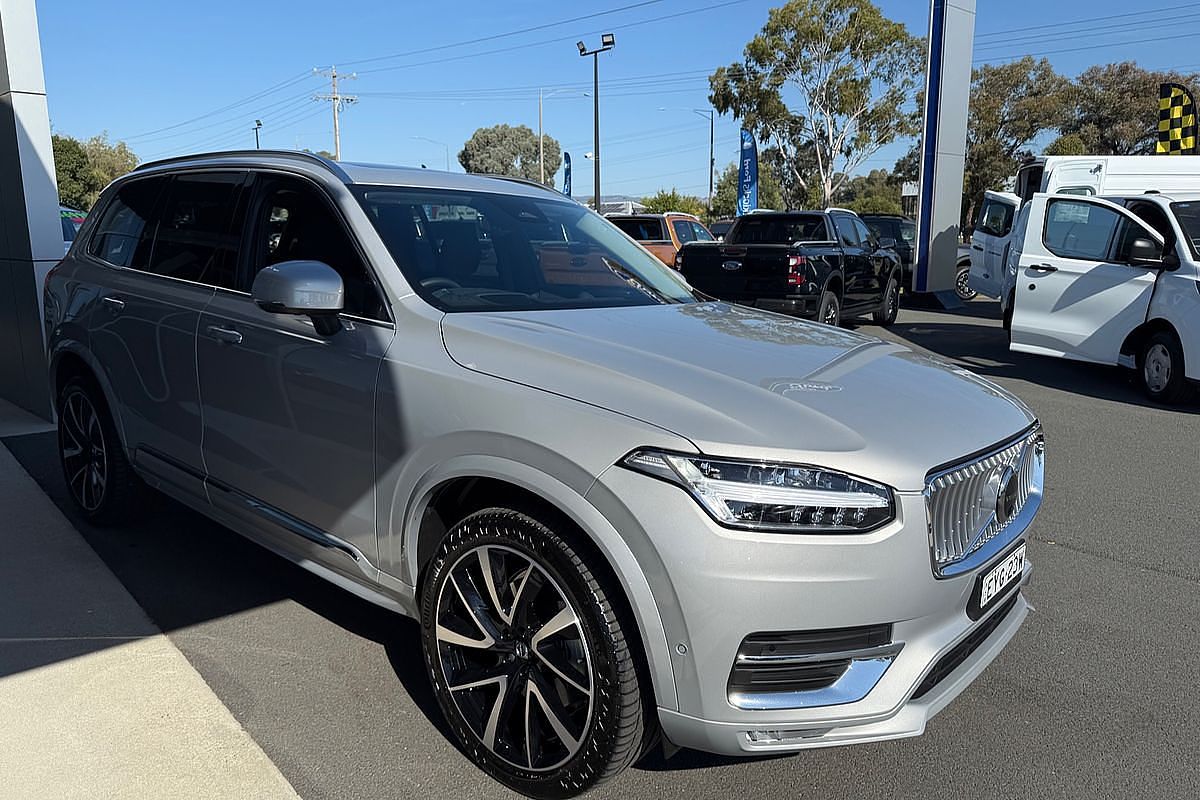 2023 Volvo XC90 Ultimate B6 Bright