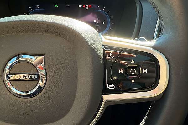 2023 Volvo XC90 Ultimate B6 Bright