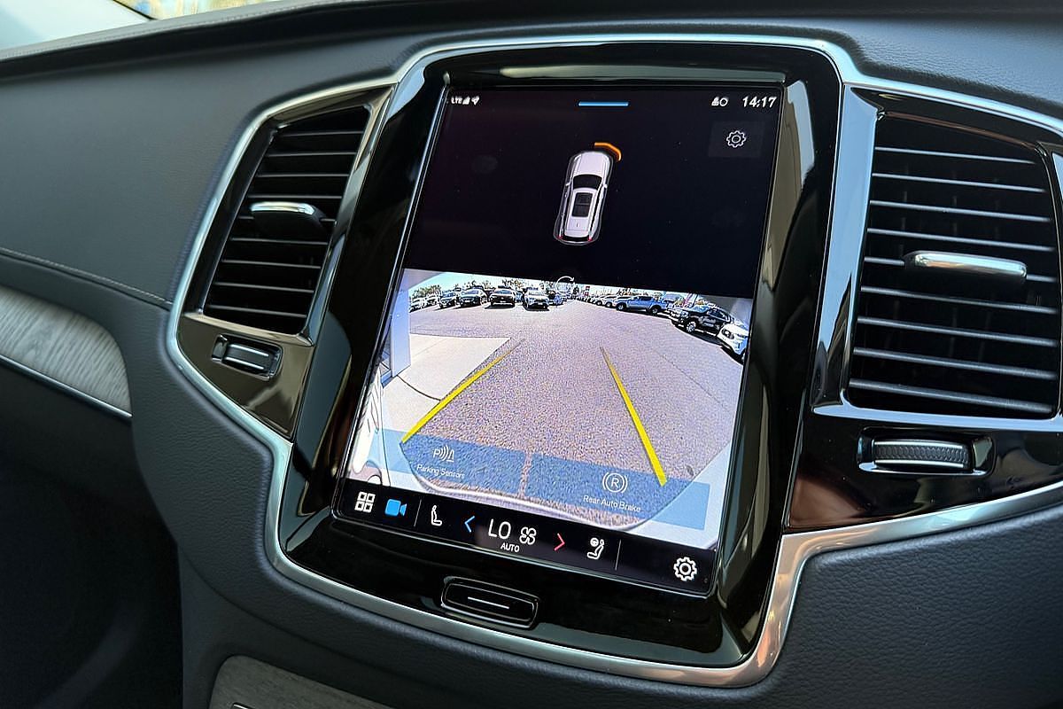 2023 Volvo XC90 Ultimate B6 Bright