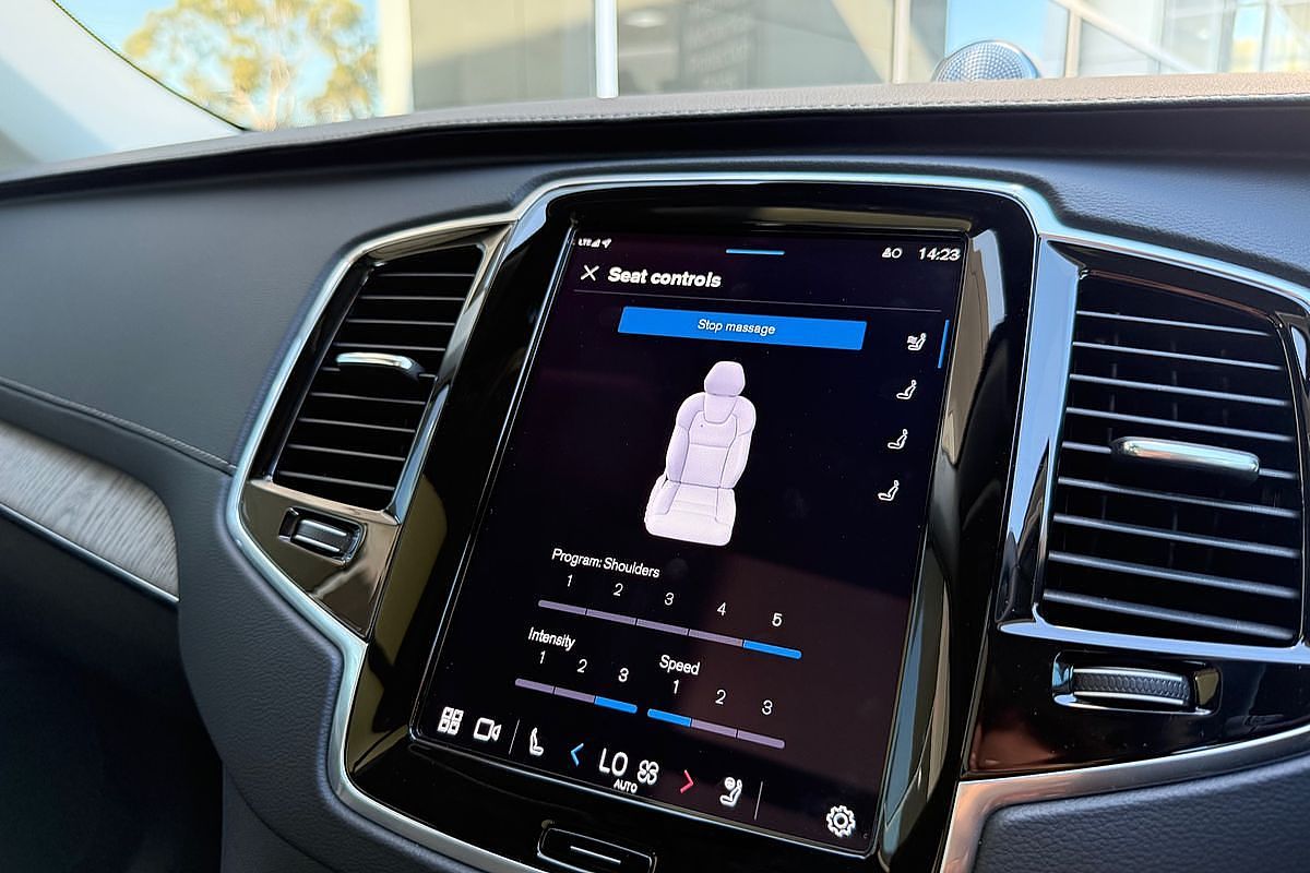 2023 Volvo XC90 Ultimate B6 Bright
