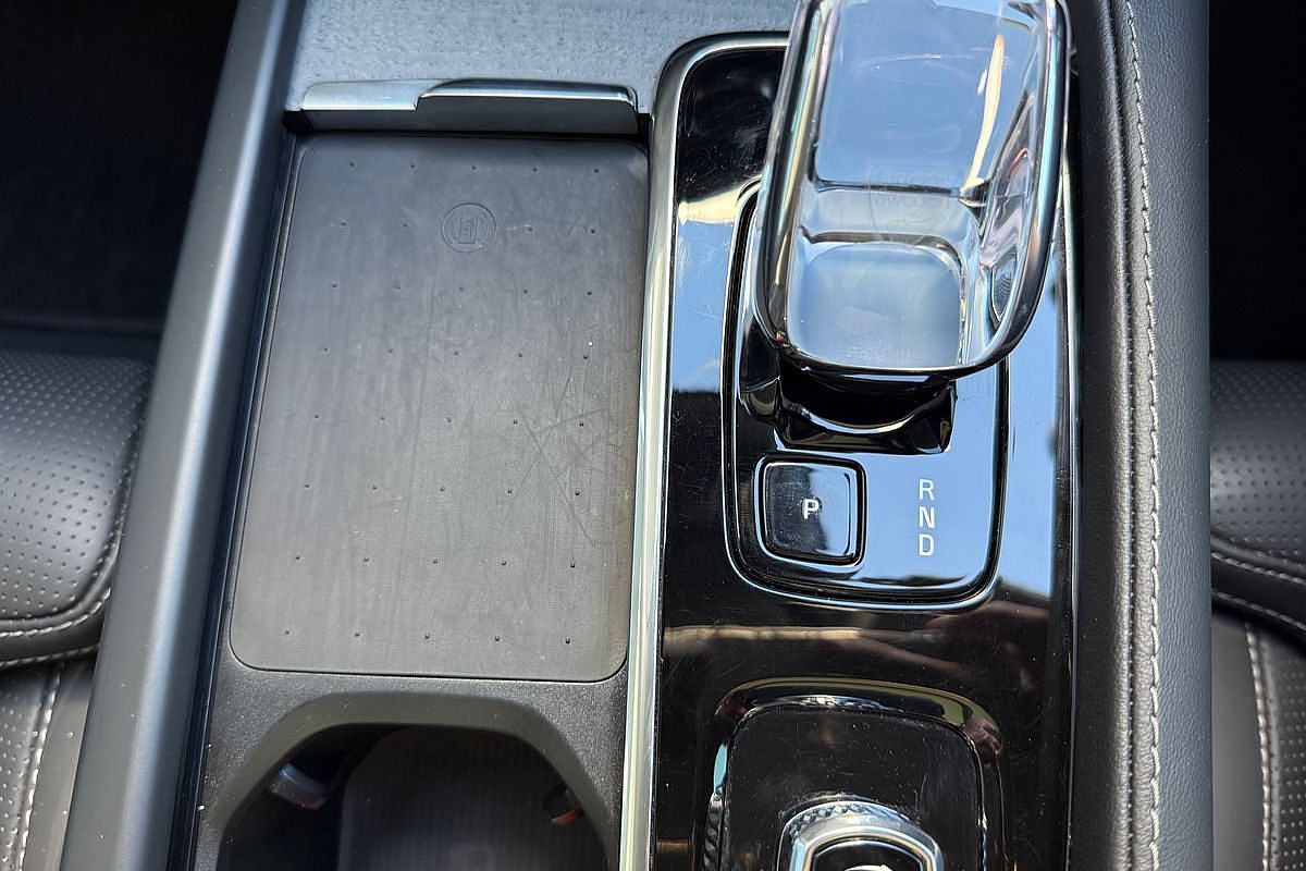 2023 Volvo XC90 Ultimate B6 Bright