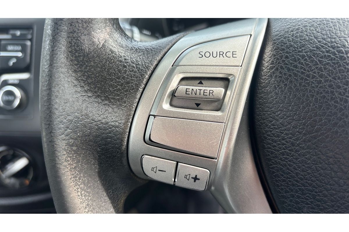 2016 Nissan Navara DX NP300 D23 Rear Wheel Drive