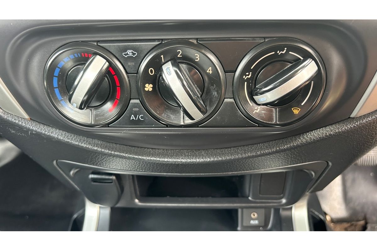 2016 Nissan Navara DX NP300 D23 Rear Wheel Drive