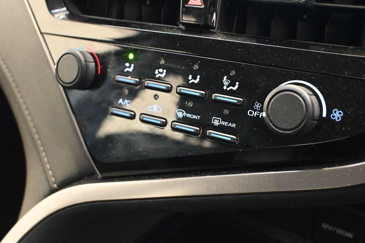 2022 Toyota Camry Ascent AXVA70R