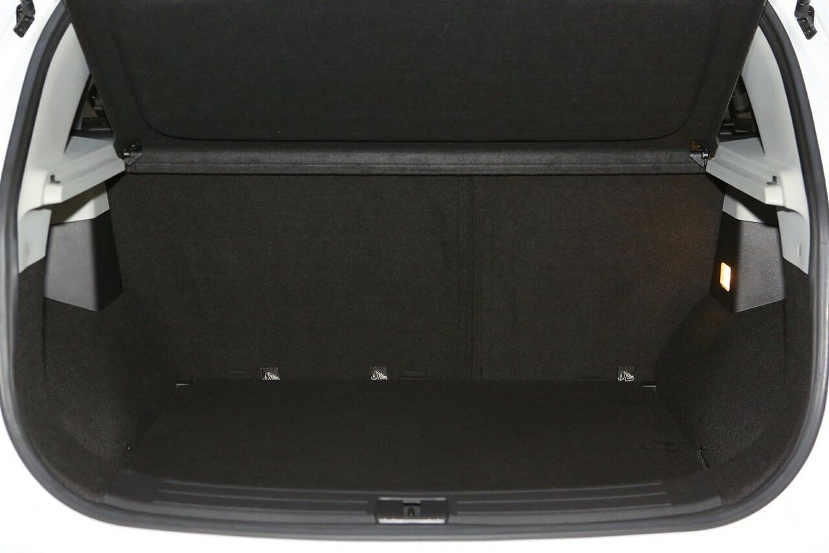 2020 MG ZS Essence AZS1