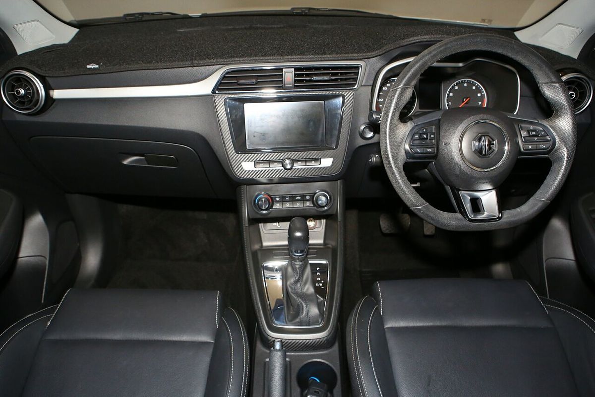 2020 MG ZS Essence AZS1