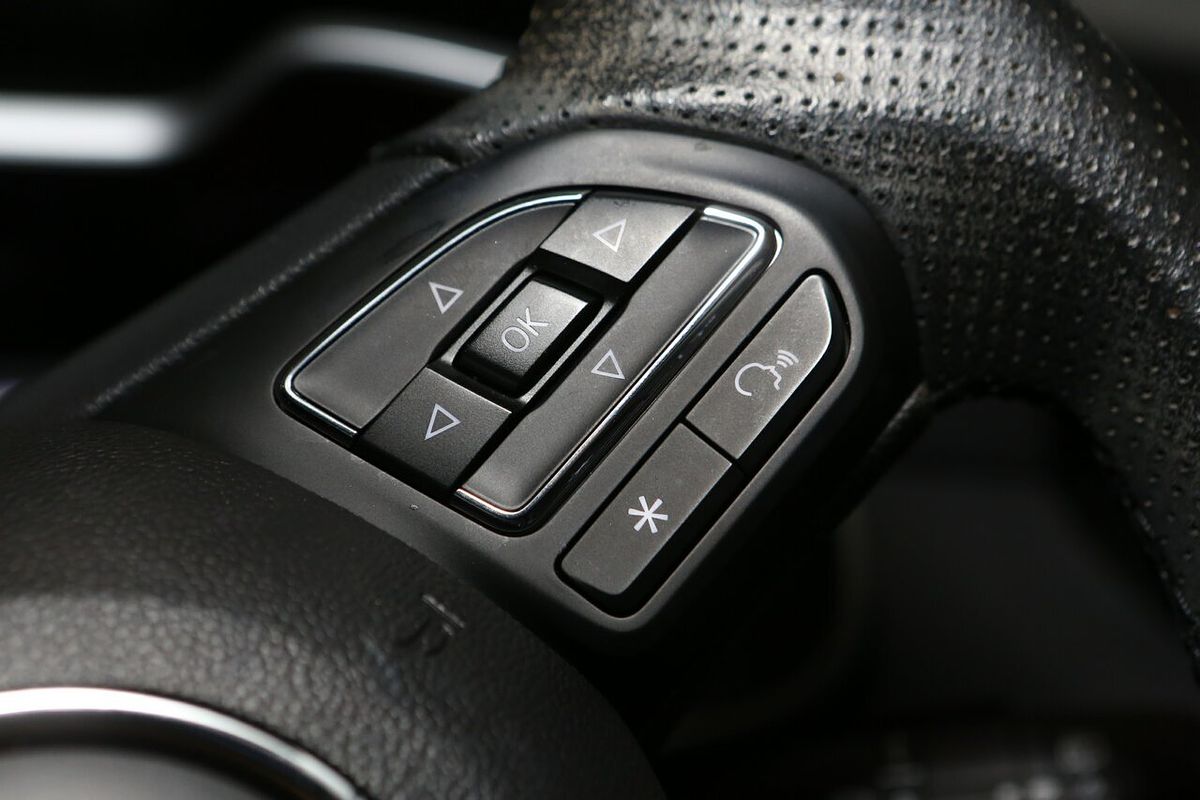 2020 MG ZS Essence AZS1