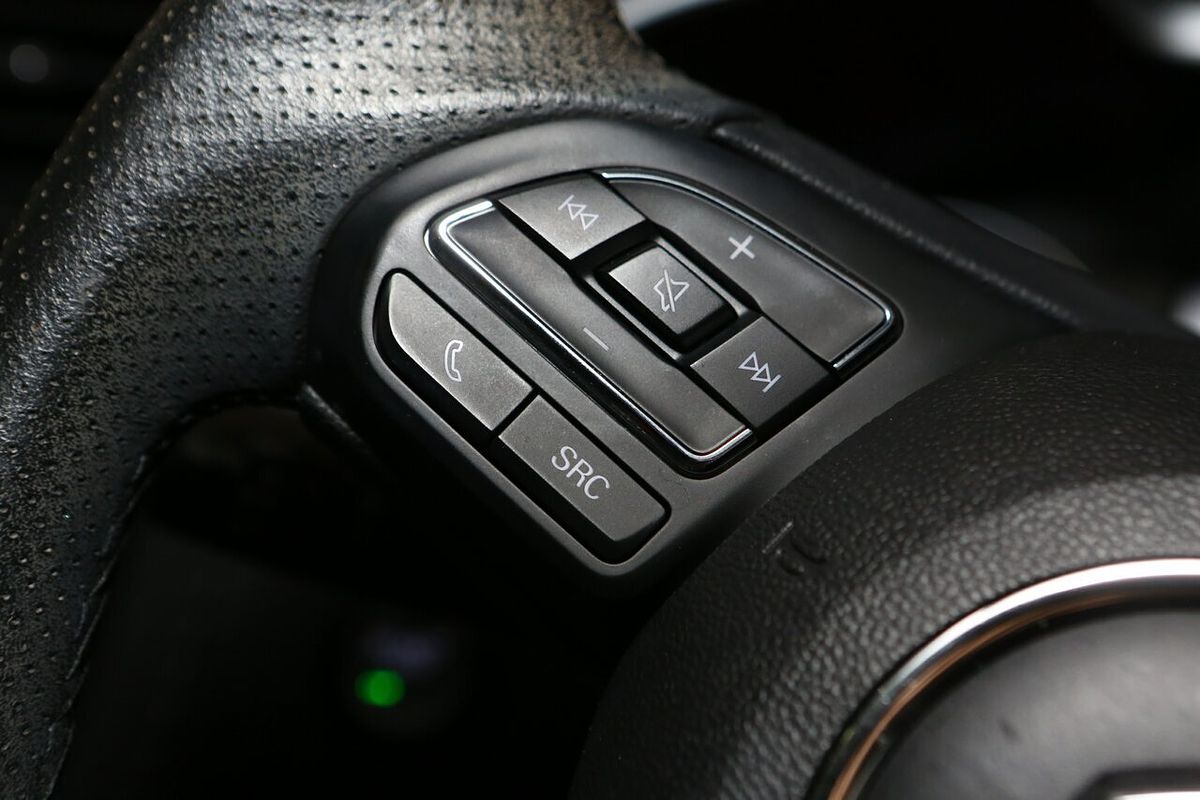 2020 MG ZS Essence AZS1