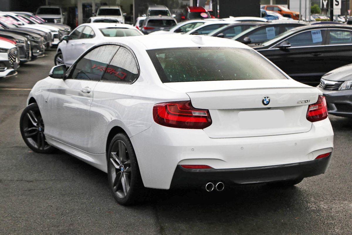 2017 BMW 2 Series 220i M Sport F22