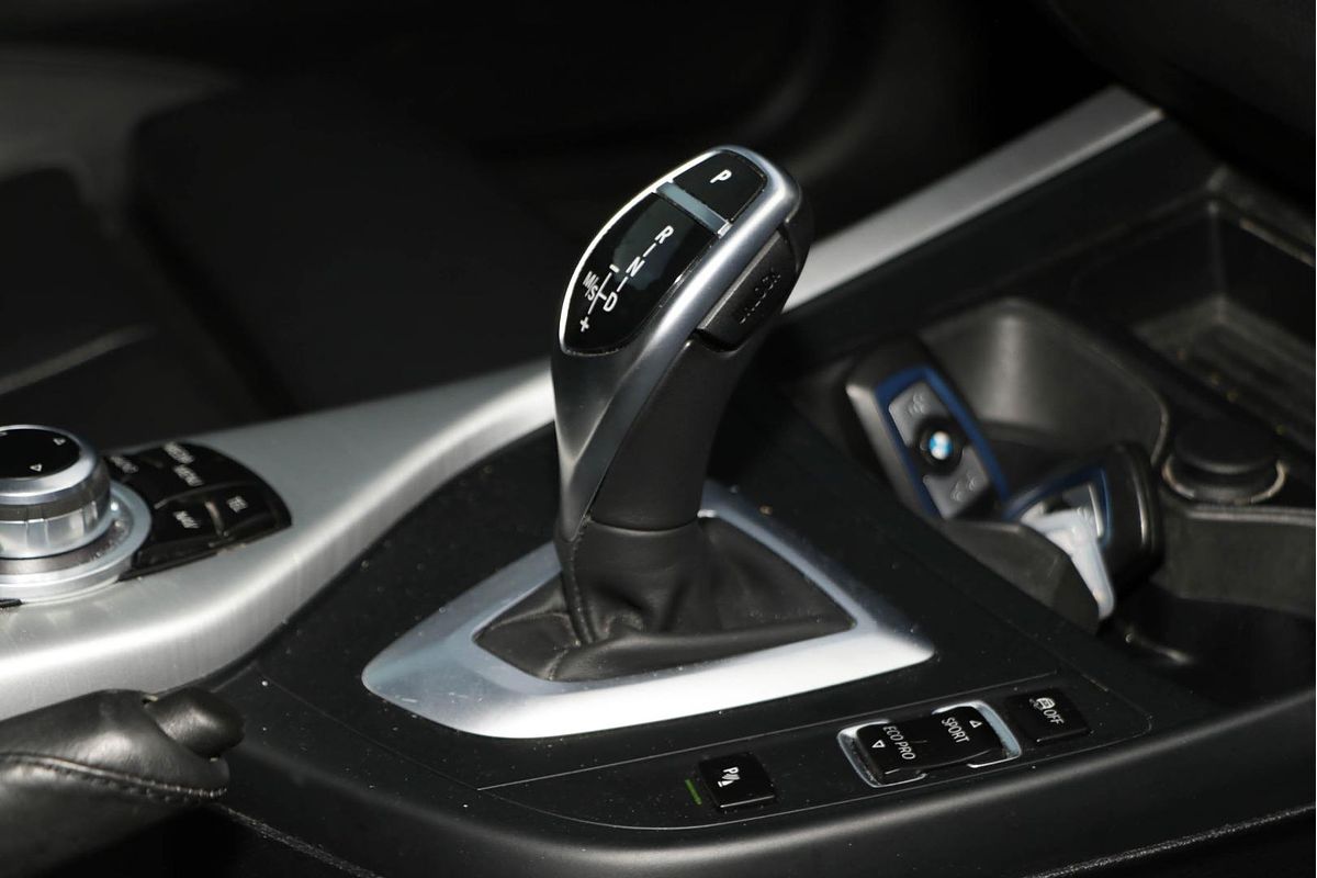 2017 BMW 2 Series 220i M Sport F22
