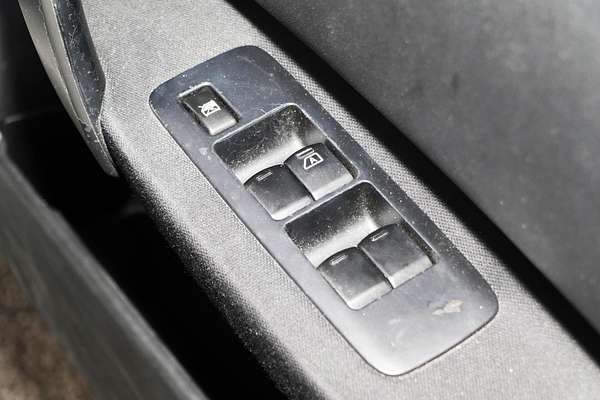 2013 Nissan Dualis ST J10 Series 3