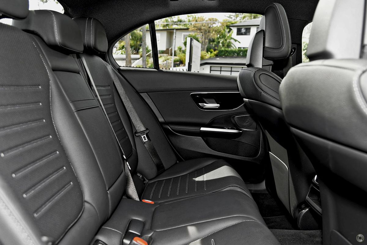 2024 Mercedes-Benz C-Class C300 W206