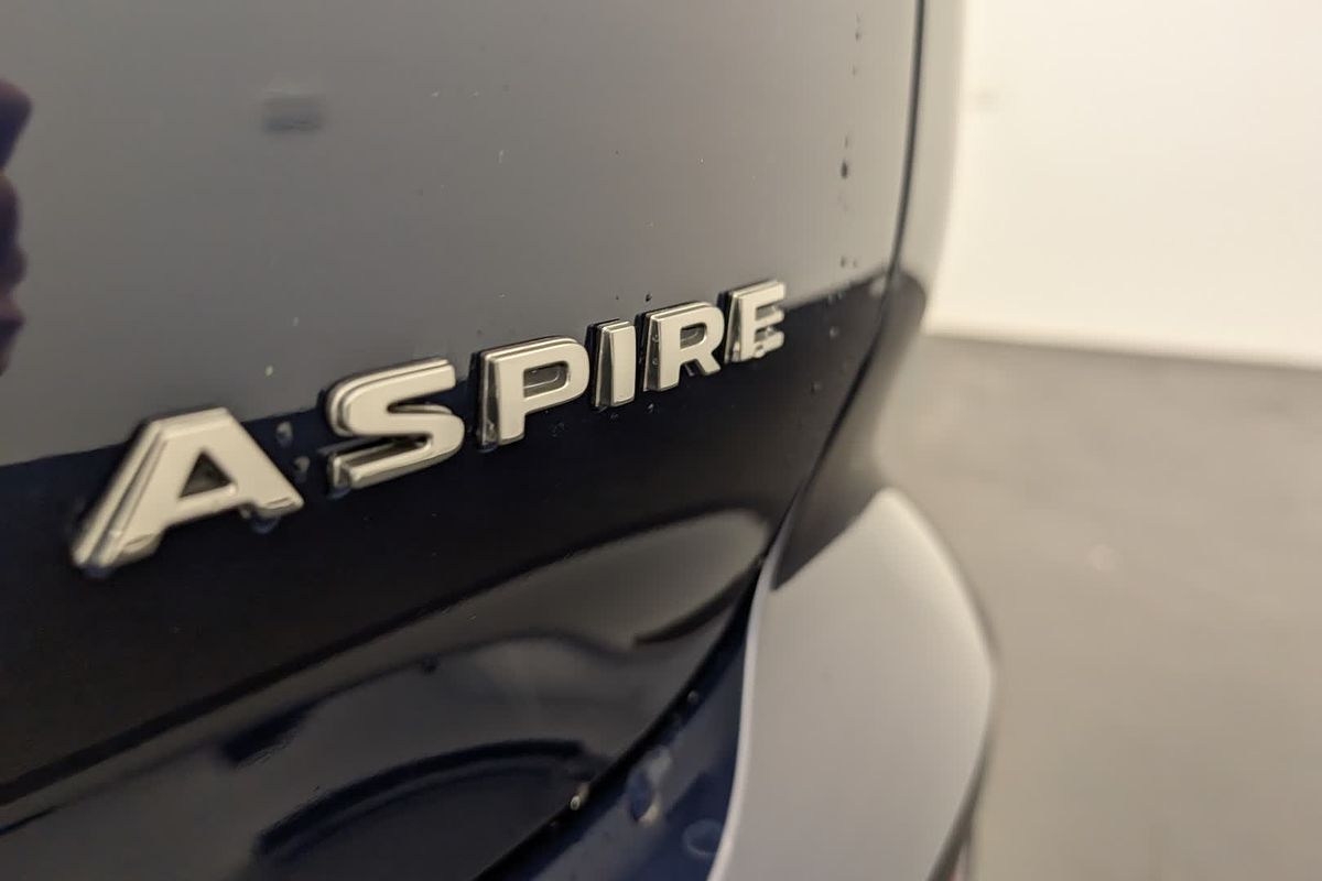 2025 Mitsubishi Outlander Aspire ZM