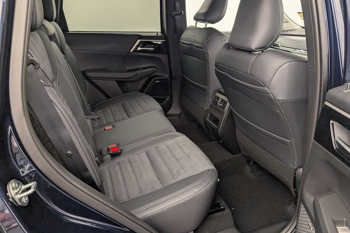 2025 Mitsubishi Outlander Aspire ZM
