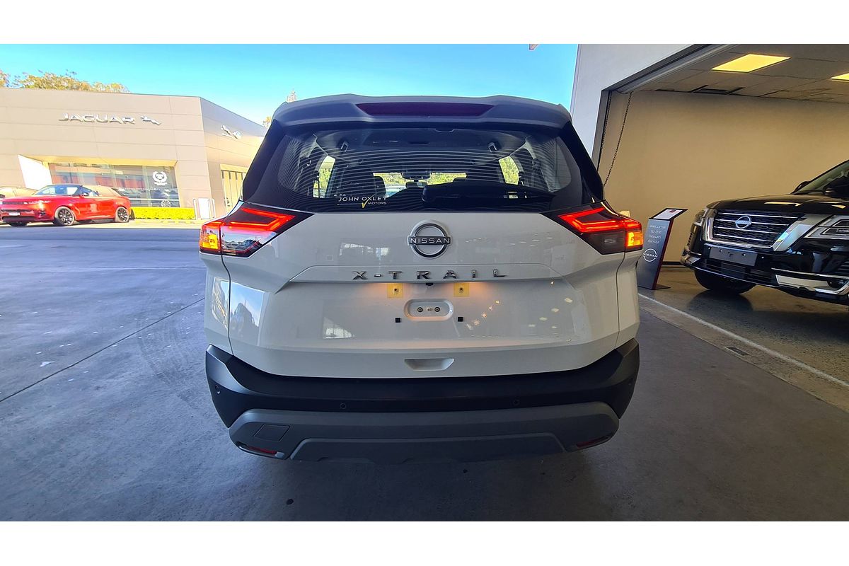 2024 Nissan X-TRAIL ST T33