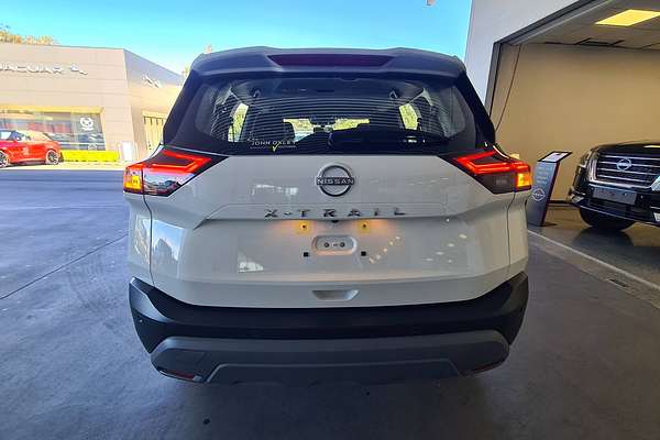 2024 Nissan X-TRAIL ST T33