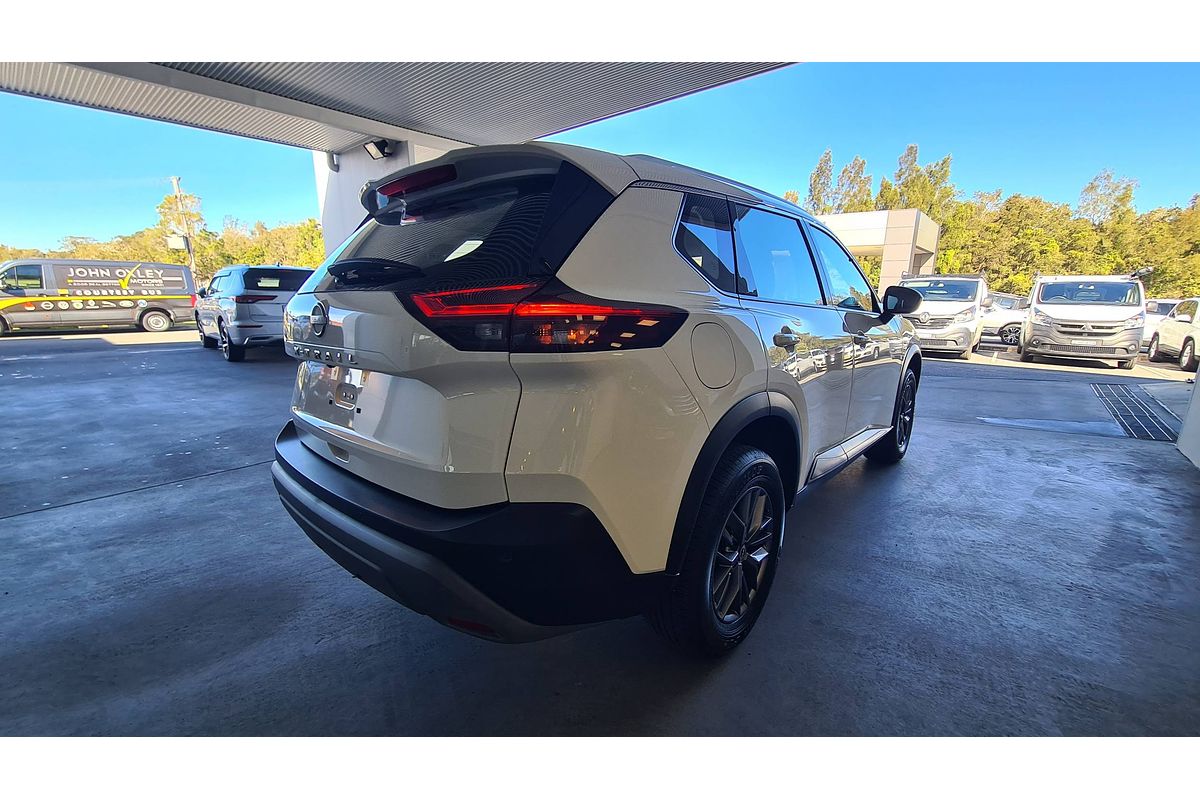 2024 Nissan X-TRAIL ST T33