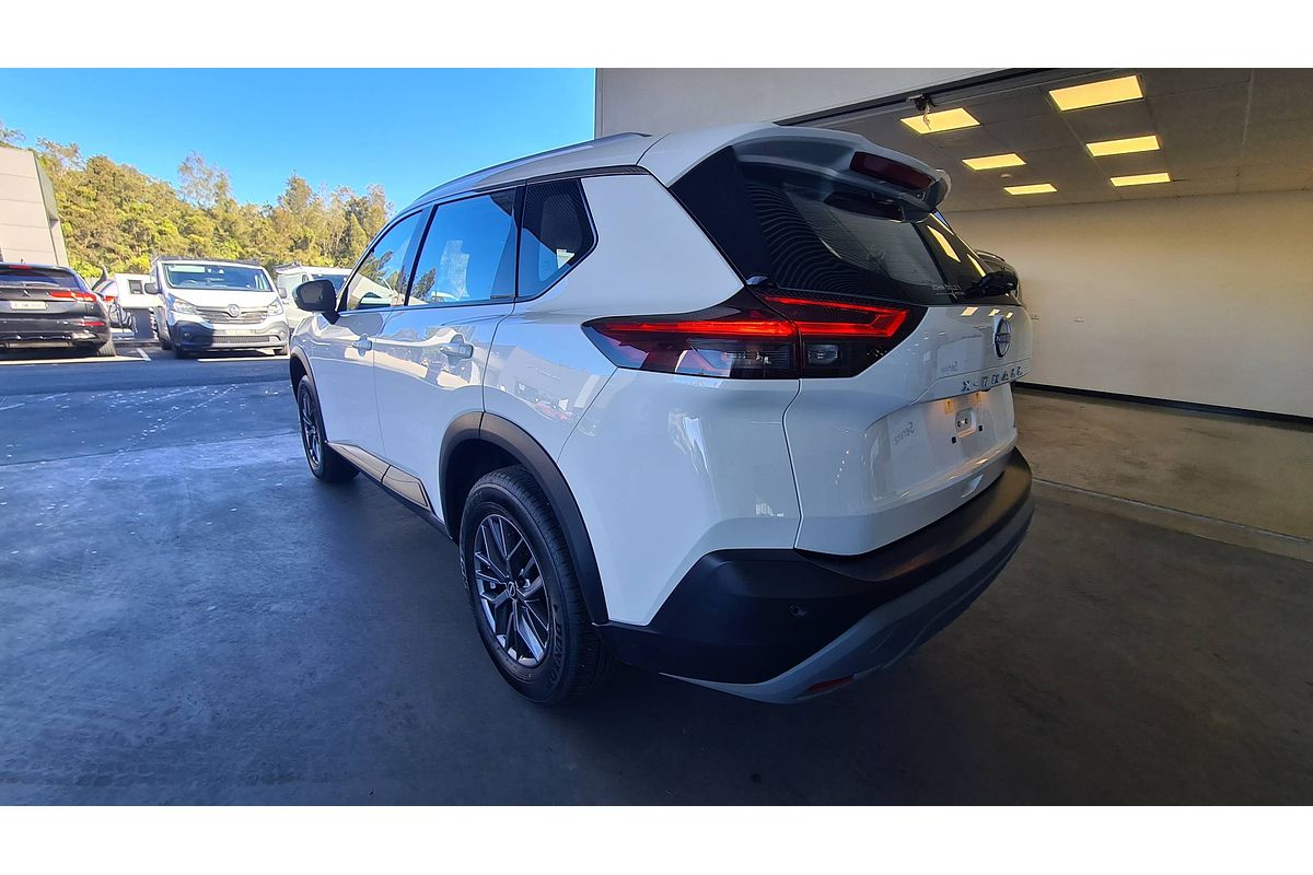 2024 Nissan X-TRAIL ST T33