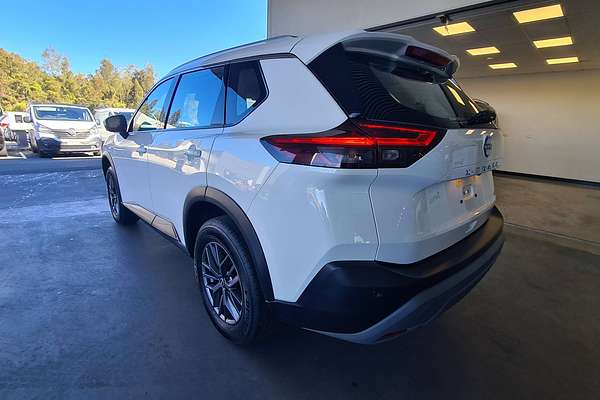 2024 Nissan X-TRAIL ST T33