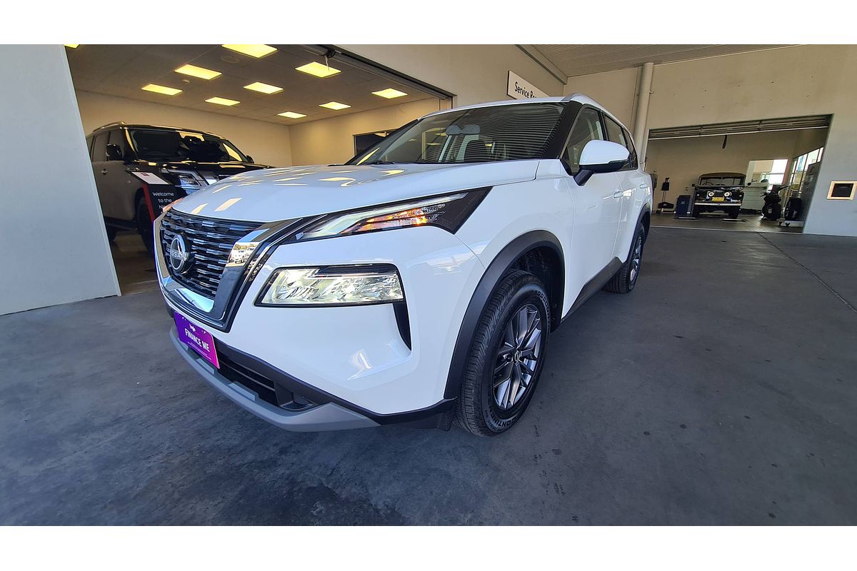2024 Nissan X-TRAIL ST T33