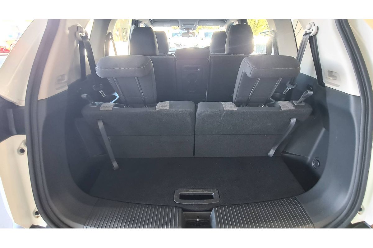2024 Nissan X-TRAIL ST T33