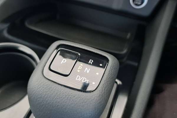 2024 Nissan X-TRAIL ST T33