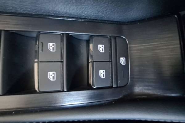 2024 Nissan X-TRAIL ST T33