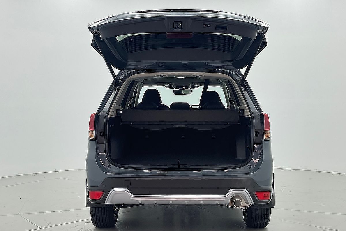 2024 Subaru Forester Hybrid S S5