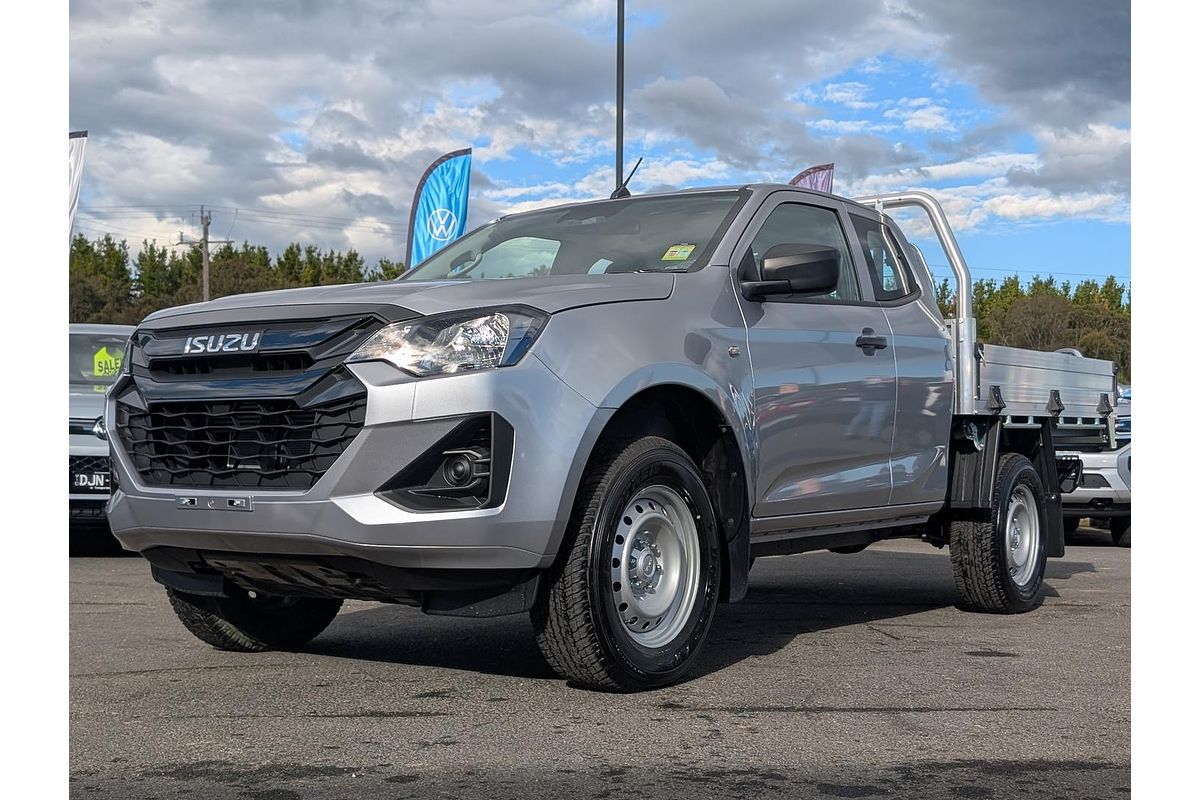 2025 Isuzu D-MAX SX 4X4