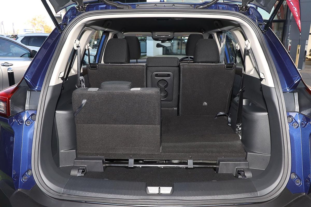 2024 Nissan X-TRAIL ST T33