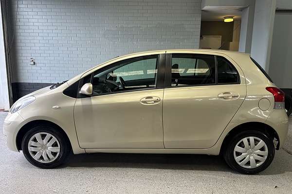 2010 Toyota Yaris YR NCP90R